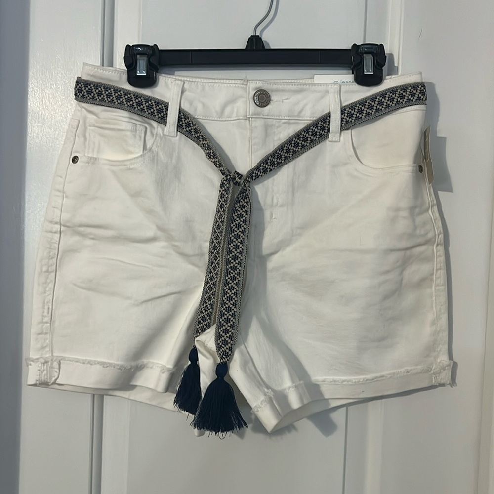 NWT White shorts